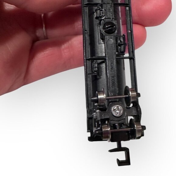 Firestone 42 Ft Three Dome Tank Car GATX30928 Bachmann N Scale Model 5428 w Box - Picture 10 of 16